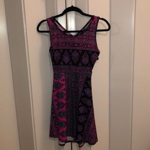 A line criss cross back dress